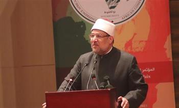 وزير الأوقاف يدعو حكماء العالم والمؤسسات الدولية لإغاثة المنكوبين ووقف آلة الحرب