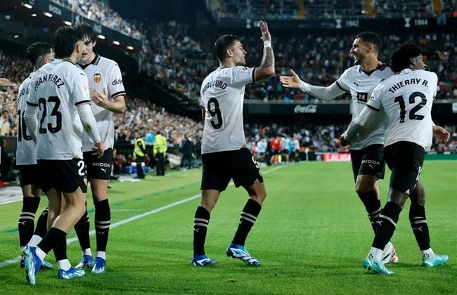 الدوري الإسباني.. فالنسيا يفوز على قادش بهدفين نظيفين