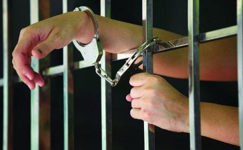المشدد 5 سنوات لحلاق وعامل سرقا شخصا فى شبين القناطر