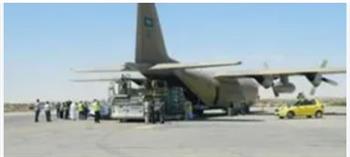   مطار العريش يستقبل طائرة مساعدات جزائرية تمهيدا لنقلها إلى غزة