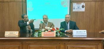   جامعة القاهرة تواصل احتفالاتها باليوبيل الذهبي لانتصارات أكتوبر بندوة فى كلية الآثار