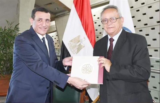 ناصف وزايد يتباحثان سبل التعاون بين الهيئة العامة لتعليم الكبار ومكتبة الإسكندرية 