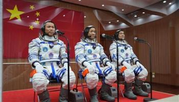   الصين ترسل ثلاثة رواد فضاء إلى محطتها الفضائية