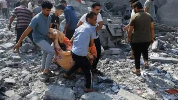 استشهاد 15 فلسطينيا وإصابة 60 آخرين في قصف إسرائيلي لمربع سكني بخان يونس