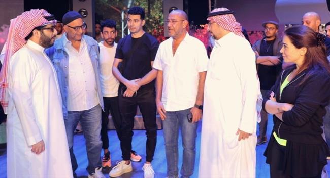 بعد اعتذار محمد سلام..تركي آل شيخ ينشر كواليس مسرحية "زواج اصطناعي"