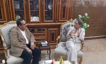   محافظ شمال سيناء يلتقى سفيرة كولومبيا بالقاهرة خلال زيارتها العريش