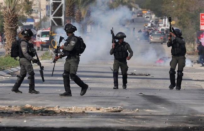 إصابة 6 شباب فلسطينيين برصاص الاحتلال الإسرائيلي في "رام الله" و"قلقيلية"