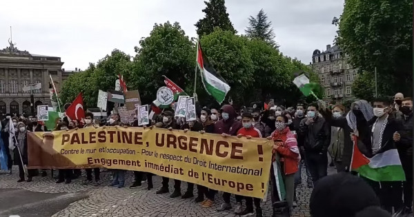 "من باريس إلى غزة.. نحن معكم" هتاف الآلاف في العاصمة الفرنسية تضامنًا مع الشعب الفلسطيني