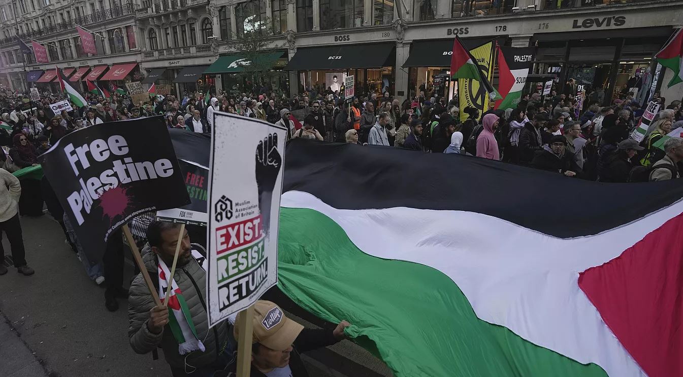 خروج 10 آلاف متظاهر في برلين من أجل غزة