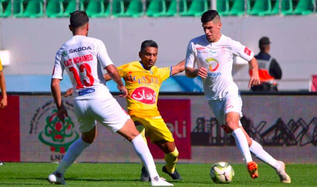 الدوري المغربي.. تعادل حسنية أغادير ونهضة الزمامرة بهدفين لكل فريق