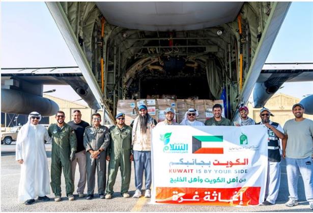 إقلاع الطائرة الإغاثية الخامسة من الجسر الجوي الكويتي متوجهة لمطار العريش