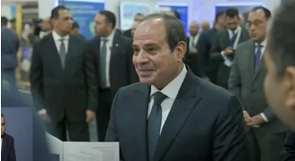 شاهد.. جولة تفقدية للرئيس السيسي بالمعرض الدولي للصناعة