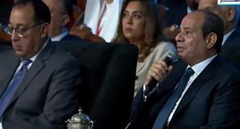 الرئيس السيسي يفتتح مدرستين للتعليم الفني في بدر ودمياط بعد تطويرهما