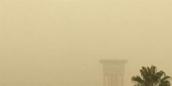 أسوان تتعرض إلى عاصفة ترابية