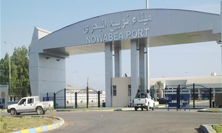 لسوء الأحوال الجومائية.. إغلاق ميناء نويبع البحري بجنوب سيناء