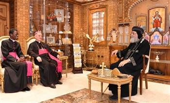 البابا تواضروس يستقبل سفير الڤاتيكان بمصر
