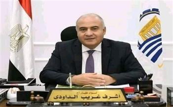 محافظ قنا يوجه بسرعة تنفيذ خط طرد صرف صحي الكوم الأحمر 