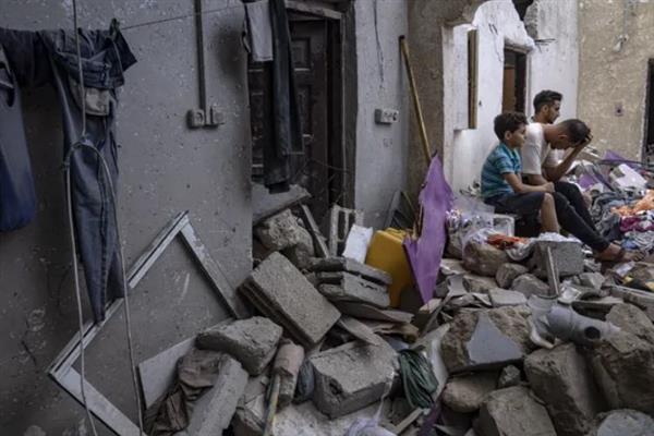 "الصليب الأحمر الدولي": الوضع الإنساني في قطاع غزة يزداد سوءًا وتدفق المساعدات ضرورة ملحة
