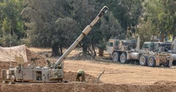   إعلام فلسطيني: جيش الاحتلال يجدد قـصف المناطق الشرقية في خان يونس