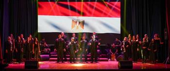   فريق كورال الجامعة البريطانية فى مصر يتألق بأمسية غناء وطنية ويخصص فقرة للتضامن مع فلسطين 