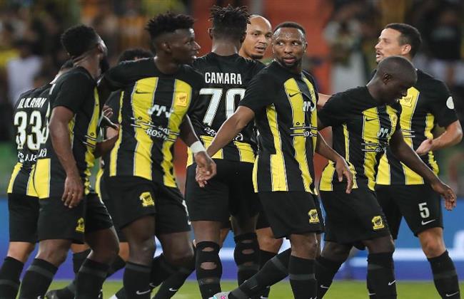 ديربي جدة.. بنزيما يقود تشكيلة الاتحاد السعودي ضد الأهلي في الدوري