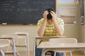 دراسة توضح: أسباب الاكتئاب لدى طلاب التعليم العالى مقارنة بغيرهم