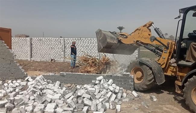 محافظ أسيوط يتابع جهود الوحدات المحلية في مواجهة البناء المخالف