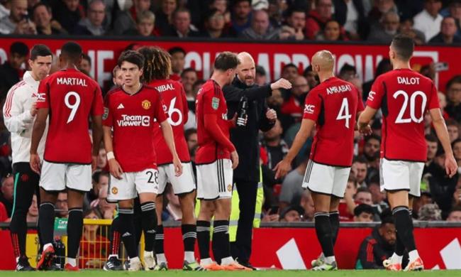 الدوري الإنجليزي.. فوز مانشستر يونايتد على برينتفورد وفولهام يهزم شيفيلد 3-1