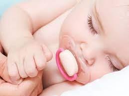   طقوس وعادات تسبب مشاكل صحية للأطفال الرضع