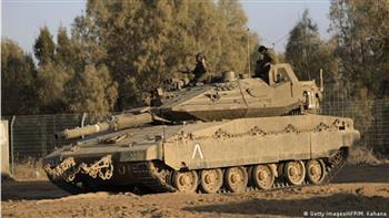   شاهد| سحب المقاومة الفلسطينية جنديا إسرائيليا من داخل دبابة