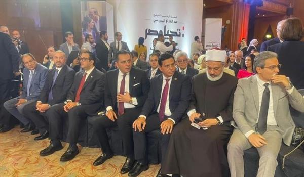 بدء التوافد على المؤتمر الأول لحملة المرشح الرئاسي عبدالفتاح السيسي