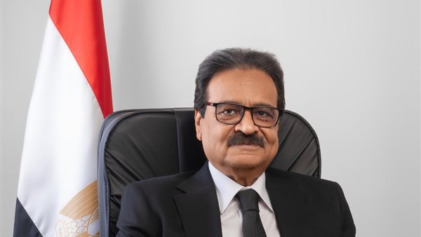 فريد زهران يتقدم بأوراق ترشحه في الانتخابات الرئاسية