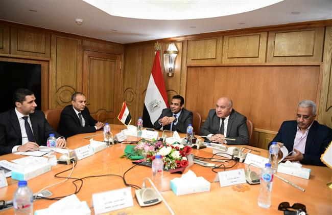 "الداودي" يتابع أعمال تنفيذ المرحلة الثانية من مبني الطوارئ والعيادات الخارجية بقنا العام