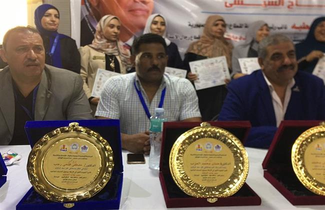 "المصرية لحقوق الإنسان" تكريم «الجيش الأبيض» بمستشفى كفر سعد في دمياط