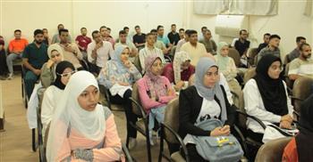 "بيطرى أسيوط" تنظم ندوة لطلابها حول تأسيس مشروعاتهم المتوسطة والصغيرة ومتناهية الصغر وتنميتها 