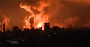   اندلاع حريق بمستشفى العيون بحي النصر بعد إطلاق قوات الاحتلال قنابل حرارية