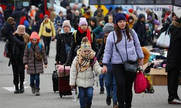 بولندا تستقبل 22 ألفا و700 لاجئ أوكراني خلال 24 ساعة