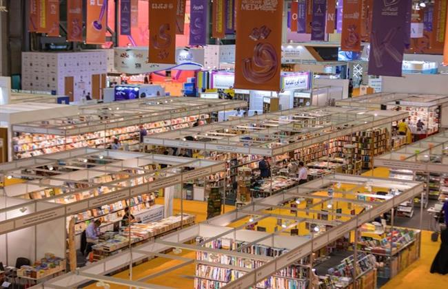 كُتّاب بالشارقة للكتاب: مصطلحات "الشتات" و"المنفى" انتهت ونحتاج لمفاهيم جديدة تصف "البعد عن الأوطان"