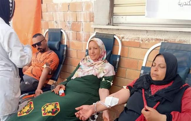 حملات للتبرع بالدم بمركز شباب الإنفوشي بالإسكندرية لصالح  الأشقاء في غزة