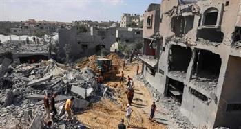   انتشال جثامين عشرات الشهداء الفلسطينيين من ركام مدرسة تعرضت للقصف بقطاع غزة