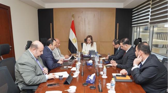 وزيرة التخطيط: انشاء 100 مدرسة جديدة على مستوى مدارس القرية الكونية