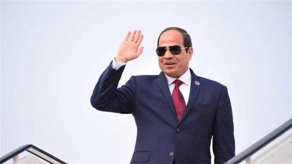 الرئيس السيسي يعود إلى أرض الوطن بعد مشاركته في القمة العربية الإسلامية