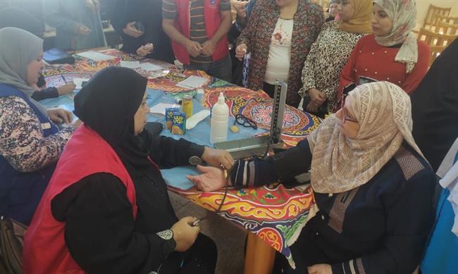 وزارة العمل:حملة" 100 يوم صحة "بمديرية عمل الإسماعيلية