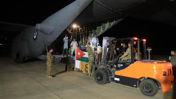   الجيش الأردني يعلن إنزال مساعدات طبية للمرة الثانية إلى المستشفى الميداني الأردني في غزة