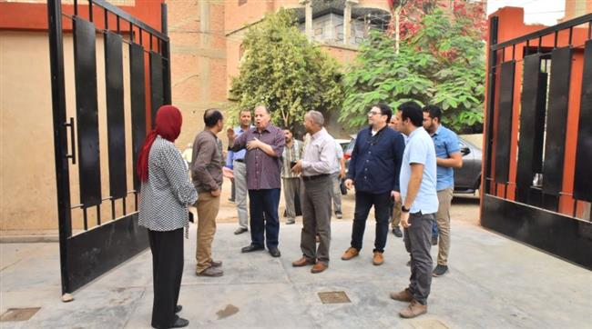 محافظ أسيوط يستعرض انجازات قطاع الصرف الصحي