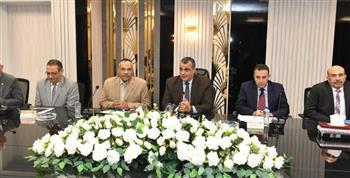 وزيرا الإنتاج الحربي والتنمية المحلية ومحافظ مطروح يبحثون سبل تعزيز التعاون المشترك