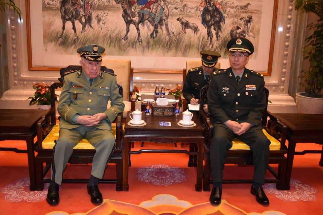 مباحثات جزائرية-صينية حول تعزيز التعاون العسكري والأمني بين البلدين