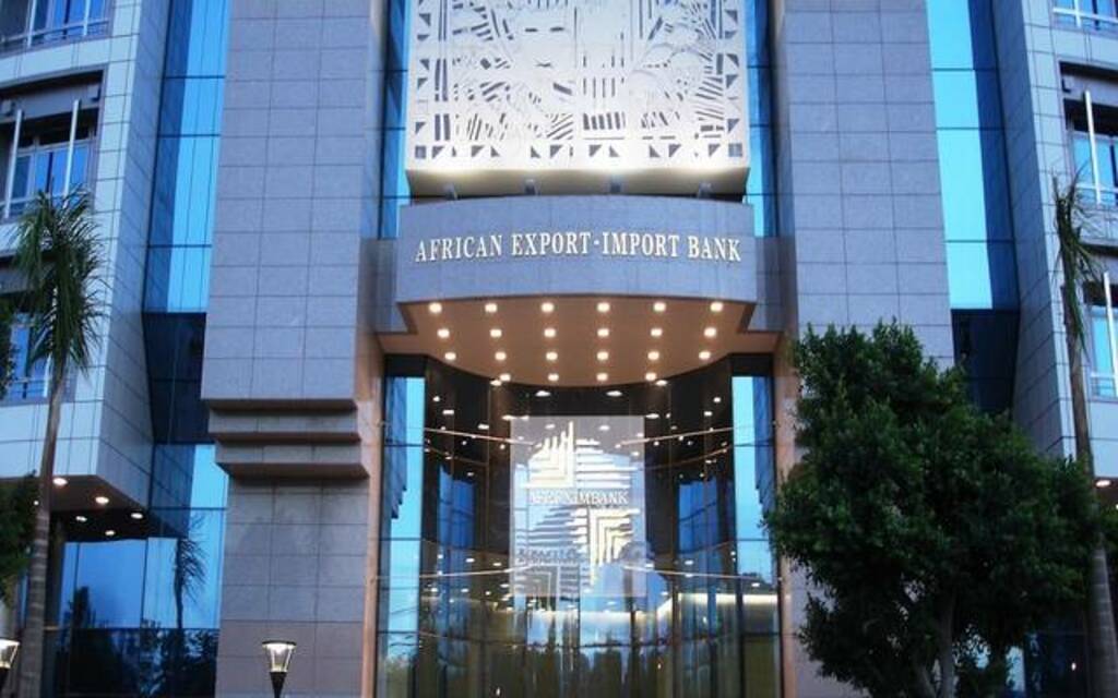 "أفريكسم بنك" يوقع تسهيلا بـ100 مليون دولار لتطوير البنية التحتية لقطاع النفط في نيجيريا