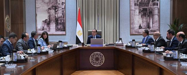 رئيس الوزراء يستعرض نتائج الجهود الترويجية لجذب الاستثمارات الأجنبية لمصر