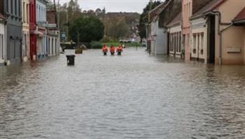   أمطار غزيرة تتسبب في حدوث فيضان شمال فرنسا .. شاهد